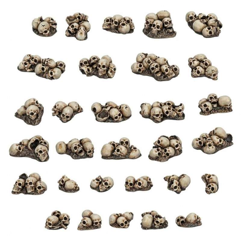 Piles of Skulls Set | Gomile lobanja set (30 kom, 1:48 razmera)
